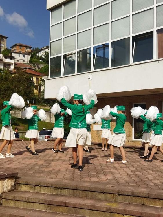 Основните училища в Смолян тържествено изпратиха седмокласниците си /ГАЛЕРИЯ/