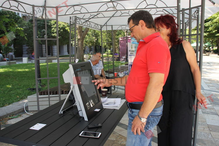 Днес всеки желаещ може да гласува тестово с машина в центъра на Димитровград