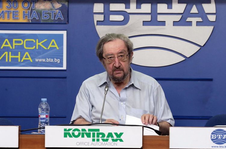 Преднина на "Има такъв народ" с 0.2% пред ГЕРБ показват данни на Центъра за анализи и маркетинг