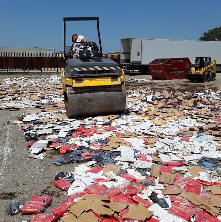 снимки и клип: Агенция  "Митници"