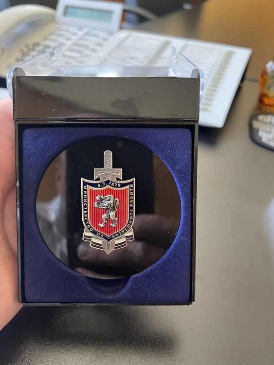 Старши комисар Щерьо Милчев и комисар Сергей Заимов са наградени с  „Почетен знак” на МВР 