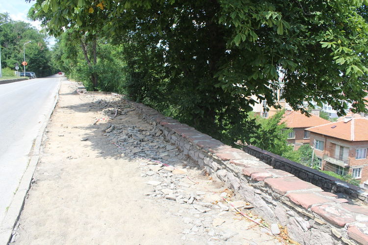 Започна изграждане на подхода към Монумента „Света Богородица“ в Хасково 