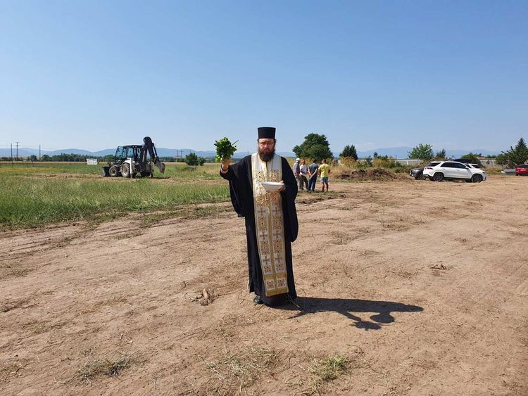 Направиха Първа копка на бъдещия търговски парк 