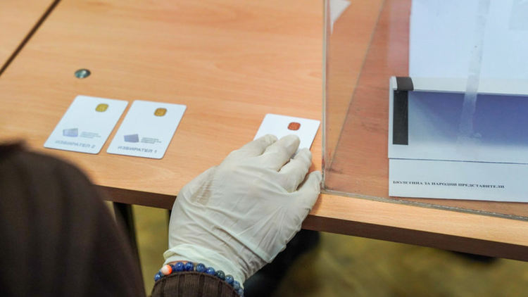 "Изправи се! Мутри вън!" оттегли кандидата, на когото Гешев поиска сваляне на имунитета