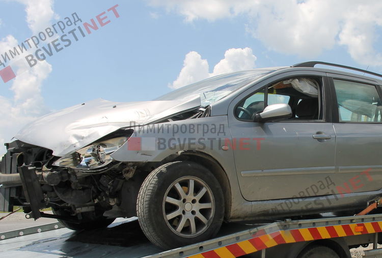 Направиха сефтето! Първа катастрофа на новооткрития участък за Стара Загора, часове след пуска му