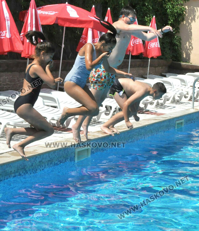 До 12 лева е входът за трите басейна в Хасково