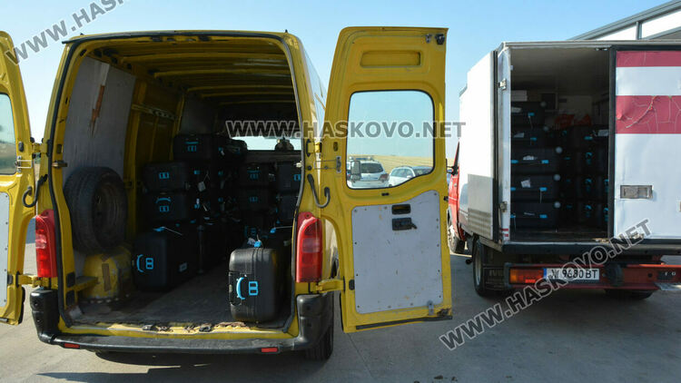 Пристигнаха 375 машини за гласуване в Хасковско