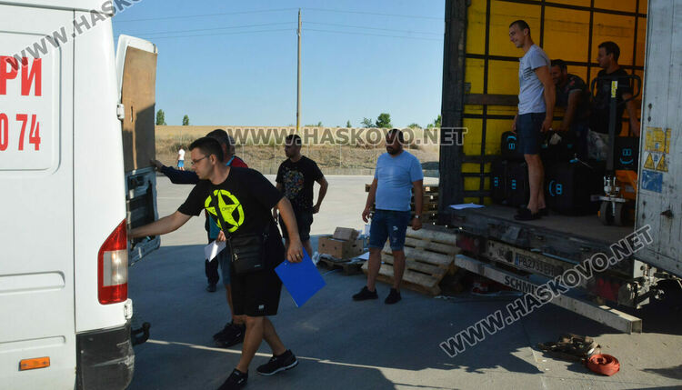 Пристигнаха 375 машини за гласуване в Хасковско