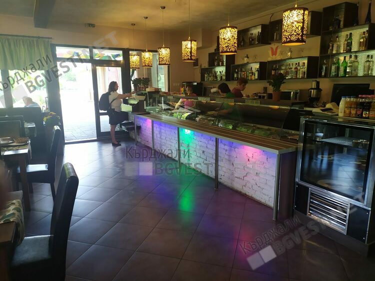 Шеф Манчев популяризира турската кухня, преобрази ресторант в центъра на Кърджали