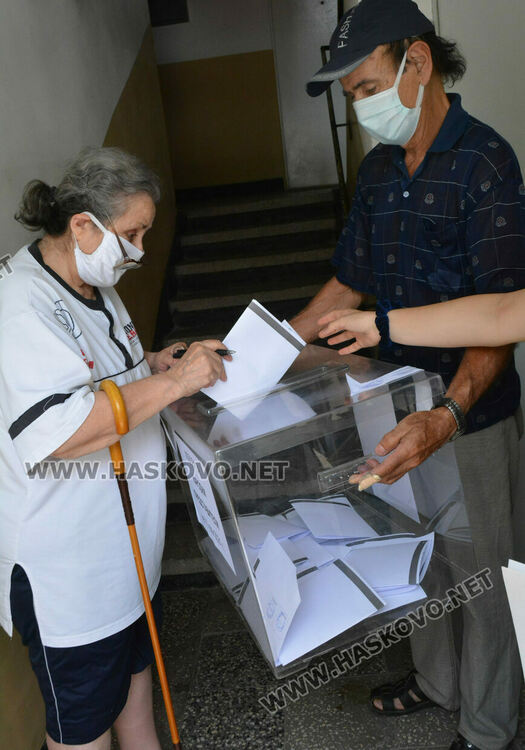 Несъвпадения на адреси на хора с увреждания, заявили подвижна урна в Хасково