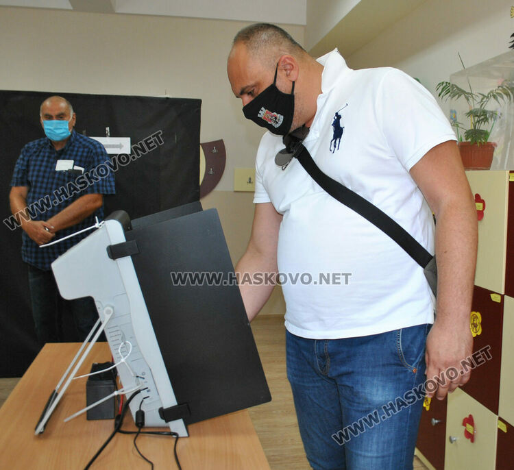 Владимир Маринов: Гласувах за категоричност в промяната