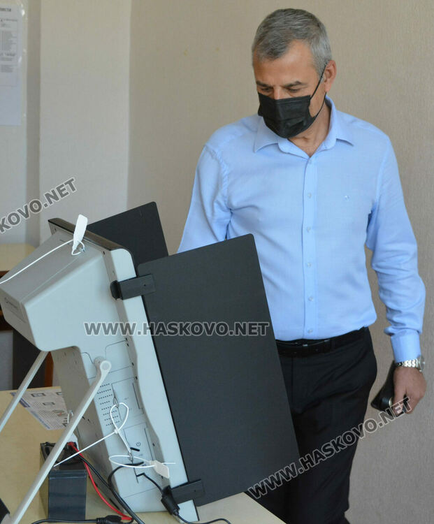 Кметът гласува за управление в подкрепа на общините, областният управител – за по-добро бъдеще