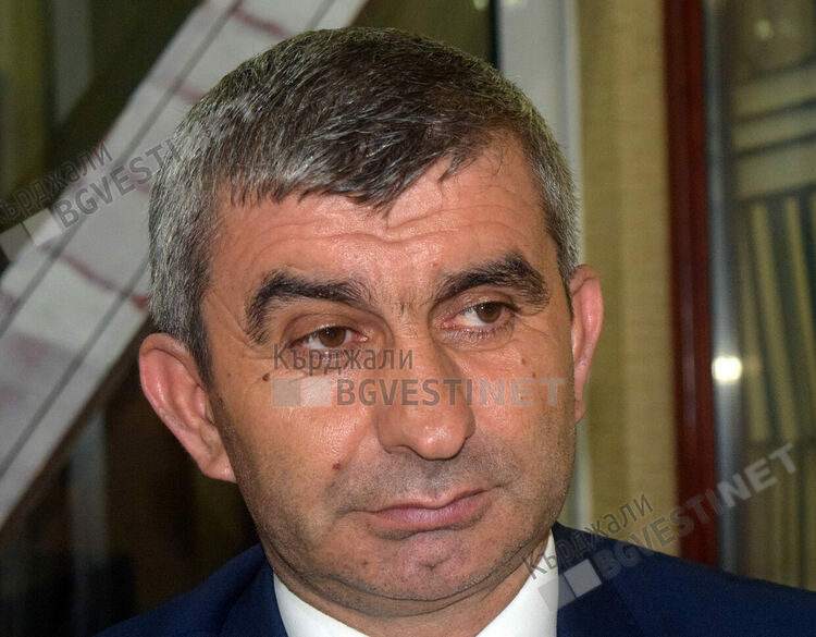 Рафет Улутюрк