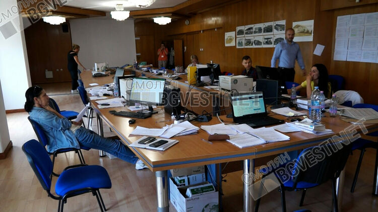 Малко над 33 процента е избирателната активност в Смолянско към 16 часа