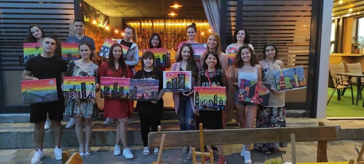 „Омега“ събра младежи на пленер като противовес на зависимостите 