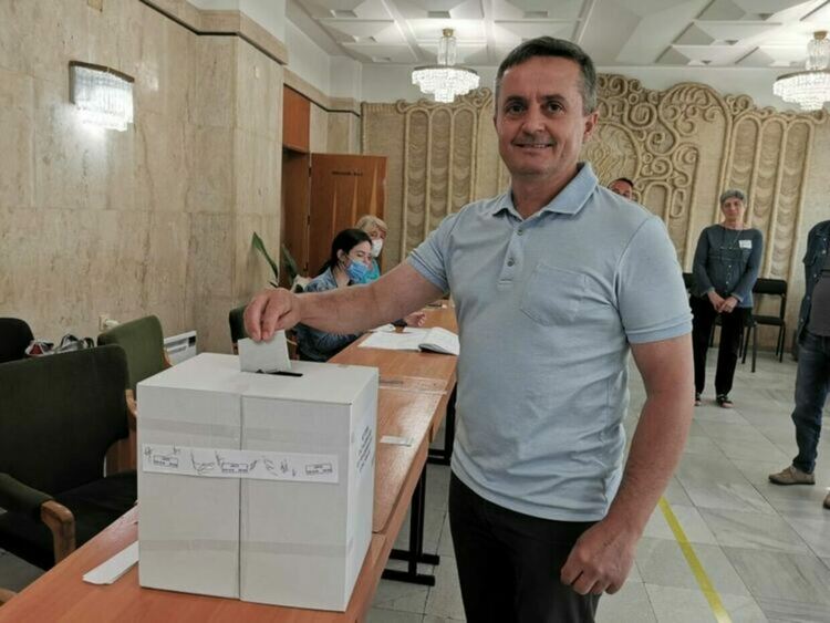 д-р Красимир Събев за втори път с най-много преференции