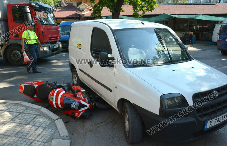 26-годишен моторист пострада при катастрофа с пикап до Зеленчуковия пазар