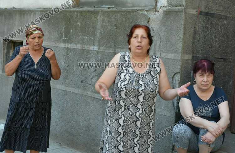 Жалват се от безводие в блок на „Васил Левски“, ВиК търси проблема