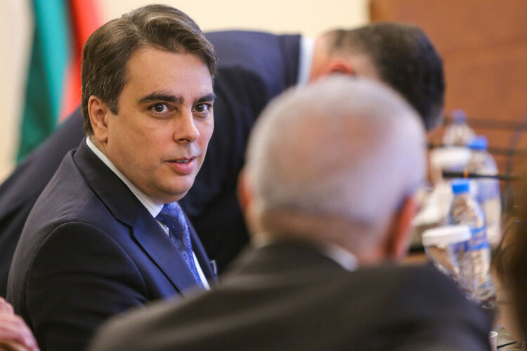Асен Василев: "Има такъв народ" имат по-агресивна програма за намаляване на разходите