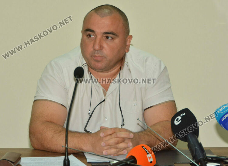 Задържаният за търговия с гласове платил по 80 лева на десетина избиратели