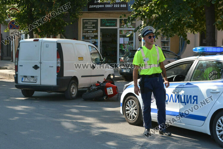 26-годишен моторист пострада при катастрофа с пикап до Зеленчуковия пазар