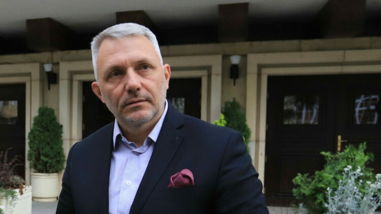 Хаджигенов: Отказваме да участваме във фейсбук република