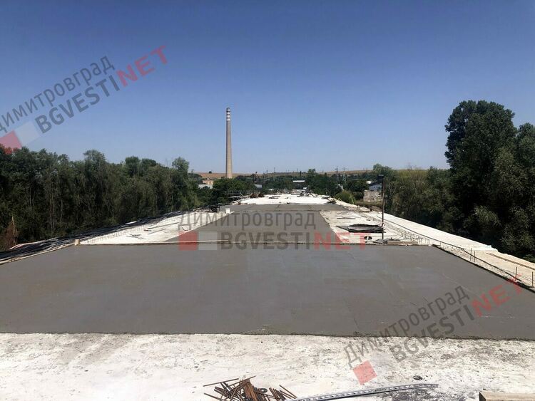 До края на месеца ще тръгне автотрафика по моста над рeка Марица?