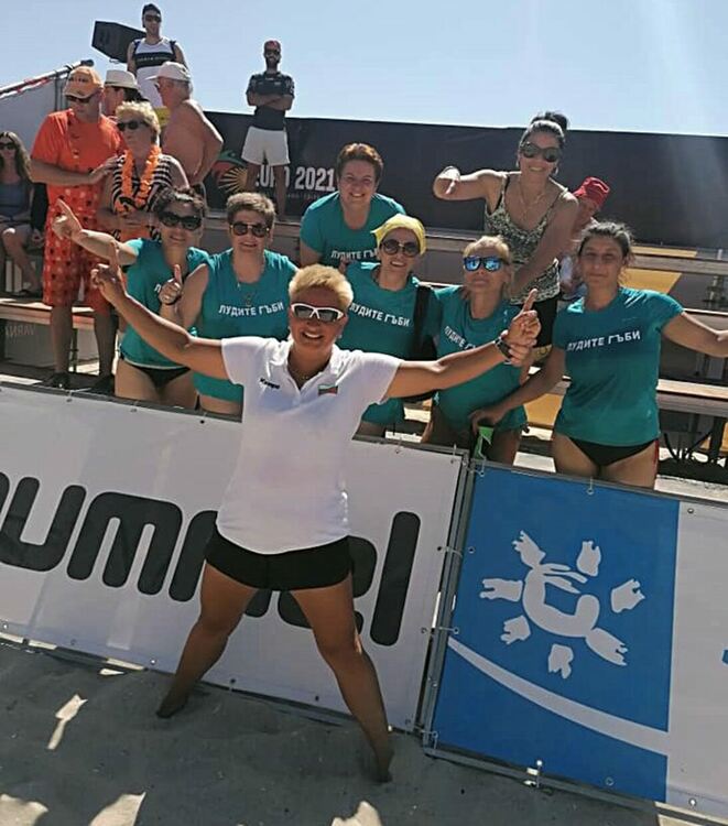 Ирина Миладинова с хасковската агитка 