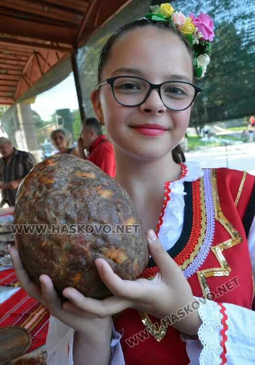 Ябълковската пуска събра отново ценители от близо и далеч