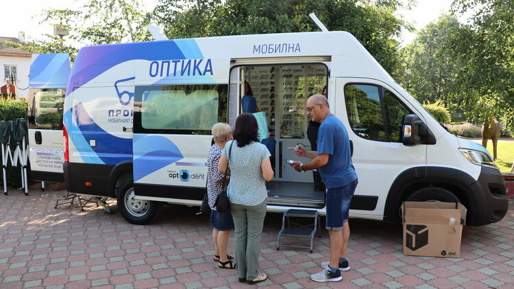 При голям интерес преминаха очните прегледи в Ардино