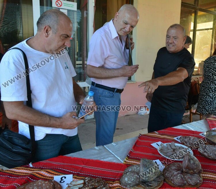 Ябълковската пуска събра отново ценители от близо и далеч