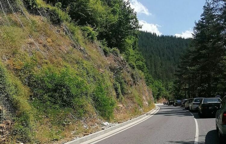 Катастрофа на пътя за Девин, двама в болница, без опасност за живота