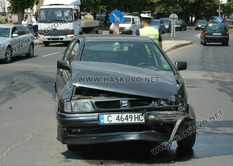  Катастрофа в зверските задръствания в града