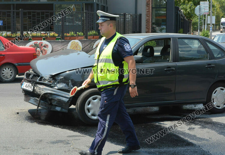  Катастрофа в зверските задръствания в града