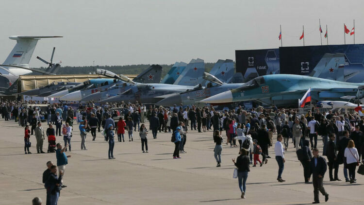 МАКС-2021 напълно отговаря на международния си статут, заяви Путин