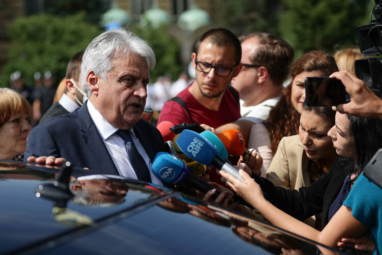 Министър Рашков обяви, че СРС са били използвани за подслушване на протестиращи