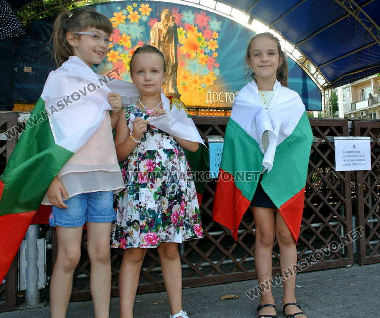 На площад „Свобода“ протестираха срещу намеренията за принудително ваксиниране срещу Ковид-19