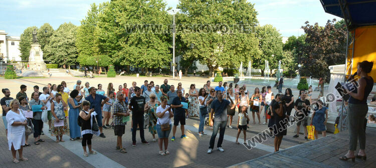 На площад „Свобода“ протестираха срещу намеренията за принудително ваксиниране срещу Ковид-19