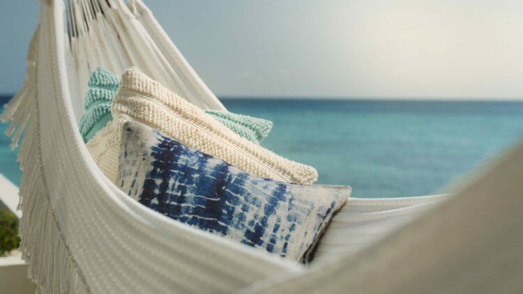 Слънчево и горещо