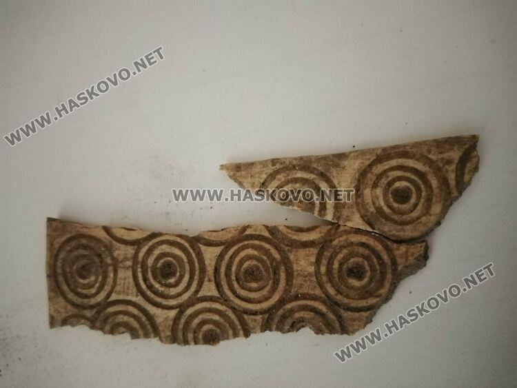 резба върху кост