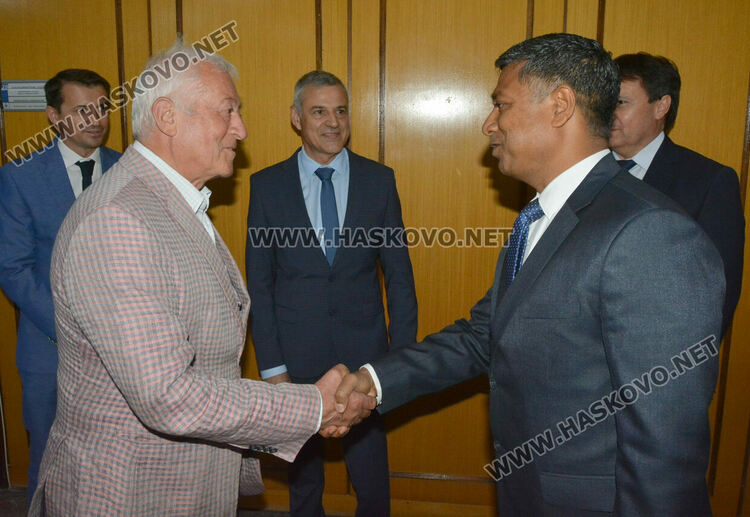 Индийският посланик Санджай Рана: Виждаме ви като портал към Европа