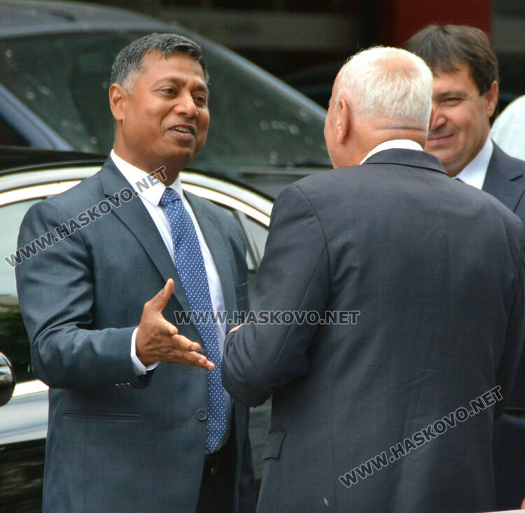 Индийският посланик Санджай Рана: Виждаме ви като портал към Европа