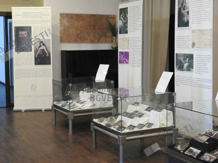 Наплив от посетители в музея,  вниманието им привлича изложба на пощенски картички