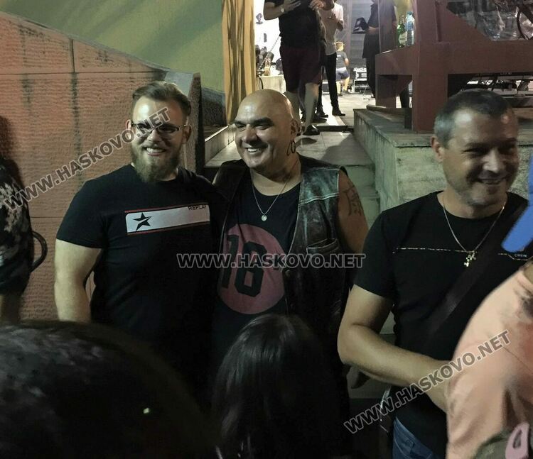 Стенли два пъти на бис в Хасково. Младите рок групи намериха нови фенове