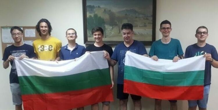 Шест медала спечелиха български ученици от Международната олимпиада по математика