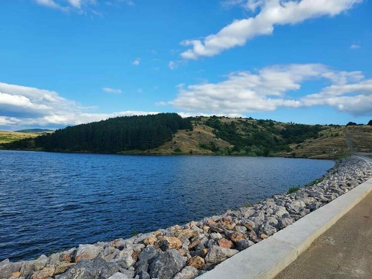 Ремонтиран е язовирът в село Мещица