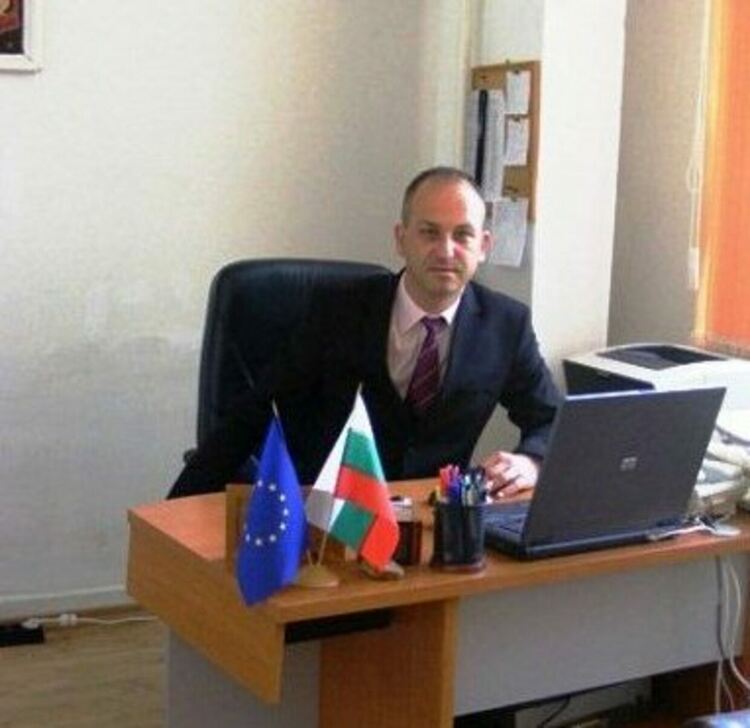 Евгени Пенев