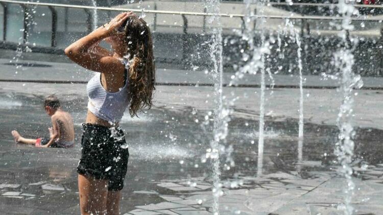 Идат температури над 40 градуса, ще се усещат като 52 на места