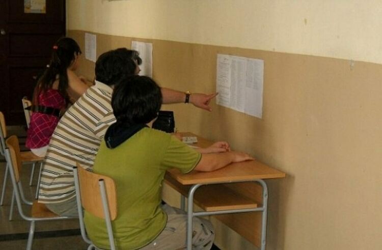 Само 128 седмокласници са участвали в класирането за гимназиите в Първомай