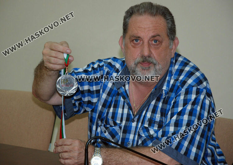 Александър Милушев